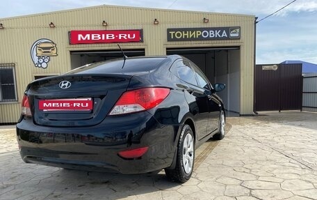 Hyundai Solaris II рестайлинг, 2013 год, 855 000 рублей, 5 фотография