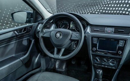 Skoda Rapid I, 2018 год, 990 000 рублей, 11 фотография