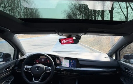 Volkswagen Golf VIII, 2022 год, 2 120 000 рублей, 10 фотография