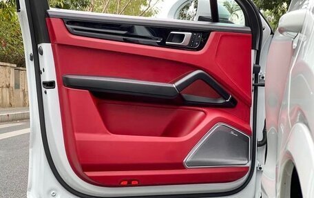 Porsche Cayenne III, 2022 год, 11 270 000 рублей, 16 фотография