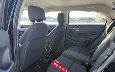 Honda Vezel, 2022 год, 1 850 000 рублей, 10 фотография