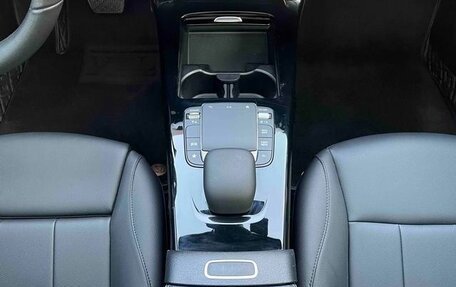 Mercedes-Benz A-Класс, 2021 год, 1 850 000 рублей, 15 фотография