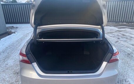 Toyota Camry, 2022 год, 3 350 000 рублей, 5 фотография
