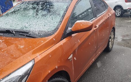 Hyundai Solaris II рестайлинг, 2015 год, 1 290 000 рублей, 2 фотография