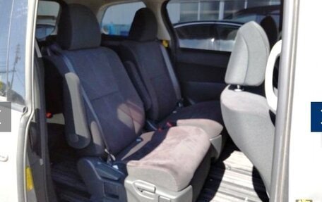 Toyota Estima III рестайлинг -2, 2014 год, 1 350 000 рублей, 9 фотография