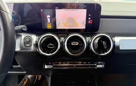 Mercedes-Benz GLB, 2021 год, 2 500 000 рублей, 13 фотография