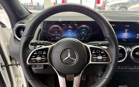 Mercedes-Benz GLB, 2021 год, 2 500 000 рублей, 12 фотография