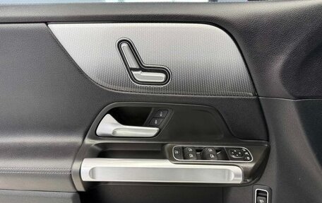 Mercedes-Benz GLB, 2021 год, 2 500 000 рублей, 14 фотография