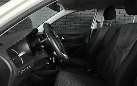 KIA Rio IV, 2019 год, 1 380 000 рублей, 9 фотография