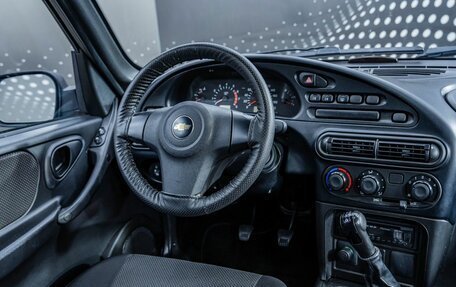 Chevrolet Niva I рестайлинг, 2011 год, 439 000 рублей, 15 фотография