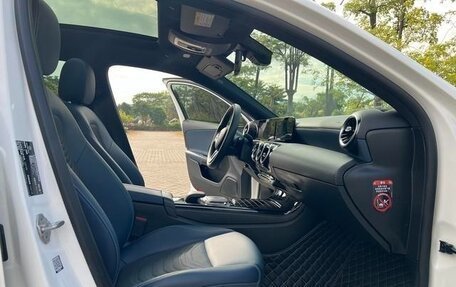 Mercedes-Benz A-Класс, 2022 год, 1 550 000 рублей, 9 фотография