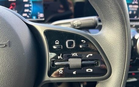 Mercedes-Benz A-Класс, 2022 год, 1 550 000 рублей, 15 фотография