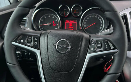 Opel Astra J, 2013 год, 680 000 рублей, 14 фотография