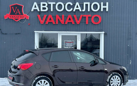 Opel Astra J, 2013 год, 680 000 рублей, 8 фотография