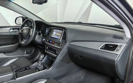 Hyundai Sonata VII, 2019 год, 1 999 000 рублей, 12 фотография