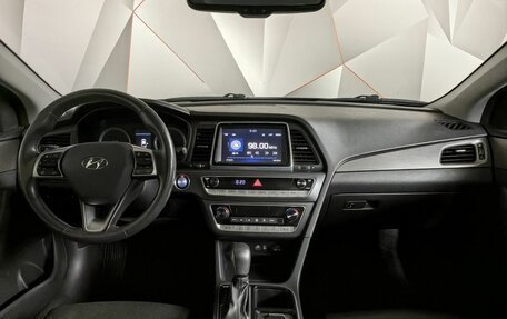 Hyundai Sonata VII, 2019 год, 1 999 000 рублей, 13 фотография