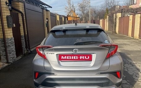 Toyota C-HR I рестайлинг, 2018 год, 2 430 000 рублей, 4 фотография