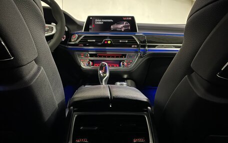 BMW 7 серия, 2018 год, 4 450 000 рублей, 11 фотография