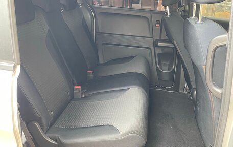 Honda Freed I, 2012 год, 1 350 000 рублей, 11 фотография