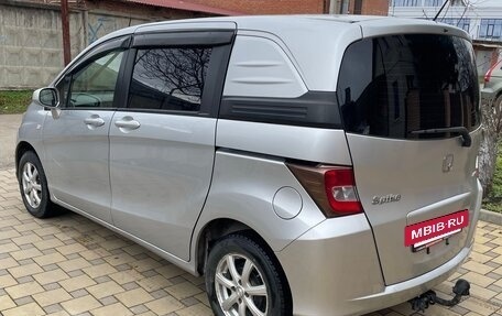 Honda Freed I, 2012 год, 1 350 000 рублей, 3 фотография