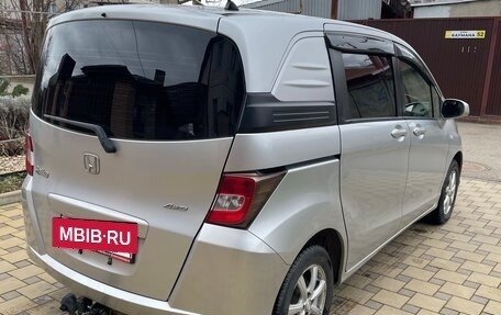 Honda Freed I, 2012 год, 1 350 000 рублей, 4 фотография