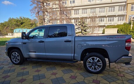 Toyota Tundra II, 2018 год, 6 500 000 рублей, 7 фотография