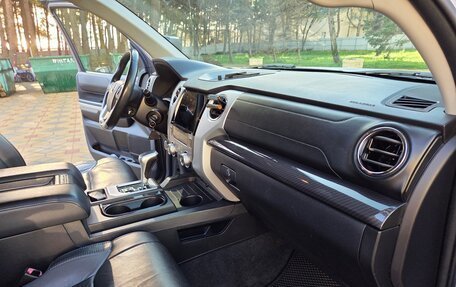 Toyota Tundra II, 2018 год, 6 500 000 рублей, 18 фотография