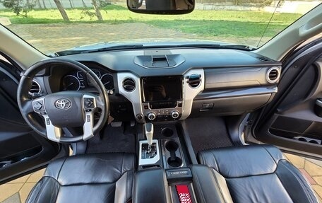 Toyota Tundra II, 2018 год, 6 500 000 рублей, 16 фотография