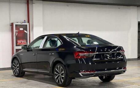 Skoda Superb III рестайлинг, 2023 год, 1 640 000 рублей, 4 фотография