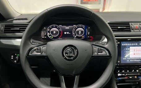 Skoda Superb III рестайлинг, 2023 год, 1 640 000 рублей, 15 фотография