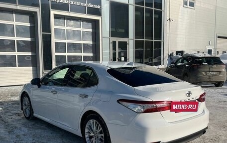 Toyota Camry, 2020 год, 2 798 000 рублей, 7 фотография