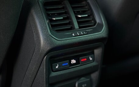 Volkswagen Tiguan II, 2018 год, 2 375 000 рублей, 18 фотография