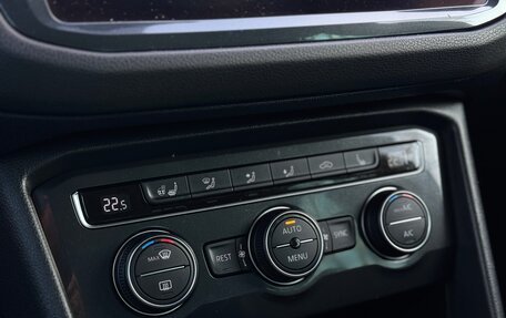 Volkswagen Tiguan II, 2018 год, 2 375 000 рублей, 23 фотография