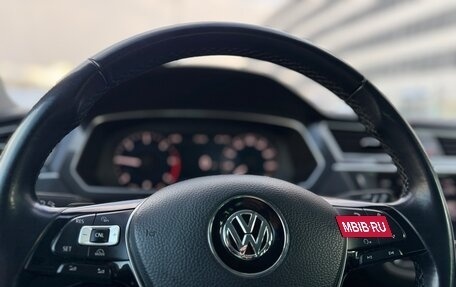 Volkswagen Tiguan II, 2018 год, 2 375 000 рублей, 21 фотография