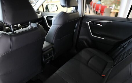 Toyota RAV4, 2025 год, 5 950 000 рублей, 18 фотография