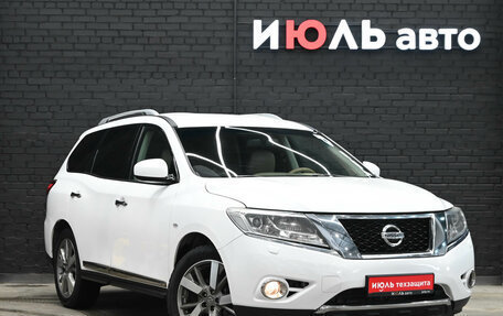 Nissan Pathfinder, 2014 год, 2 240 000 рублей, 3 фотография