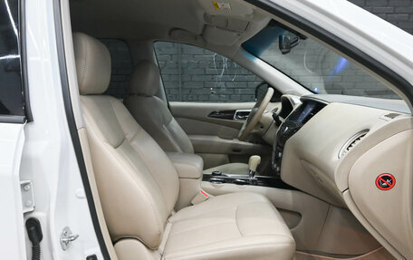 Nissan Pathfinder, 2014 год, 2 240 000 рублей, 10 фотография