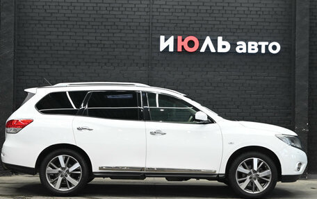 Nissan Pathfinder, 2014 год, 2 240 000 рублей, 9 фотография