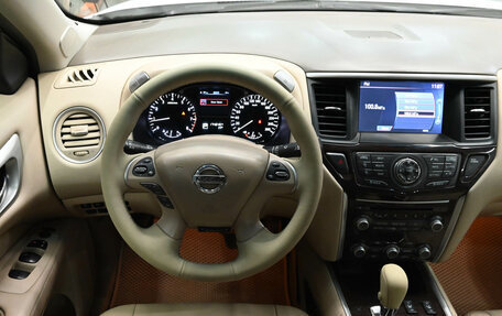 Nissan Pathfinder, 2014 год, 2 240 000 рублей, 12 фотография