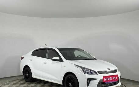 KIA Rio IV, 2018 год, 1 140 000 рублей, 2 фотография