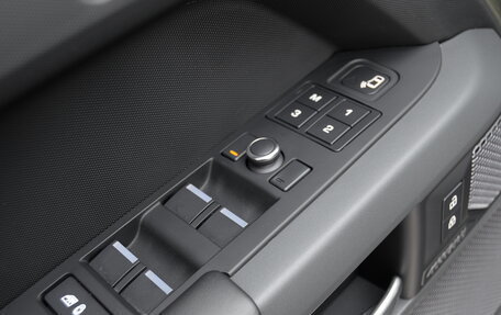 Land Rover Defender II, 2021 год, 7 690 000 рублей, 23 фотография