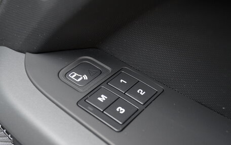 Land Rover Defender II, 2021 год, 7 690 000 рублей, 33 фотография