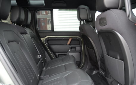 Land Rover Defender II, 2021 год, 7 690 000 рублей, 31 фотография