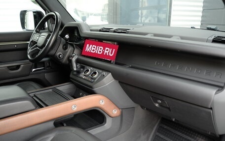 Land Rover Defender II, 2021 год, 7 690 000 рублей, 35 фотография