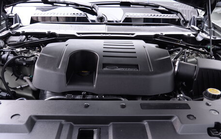 Land Rover Defender II, 2021 год, 7 690 000 рублей, 39 фотография