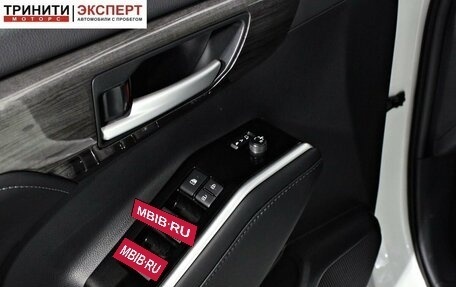 Toyota Highlander, 2025 год, 5 940 000 рублей, 20 фотография