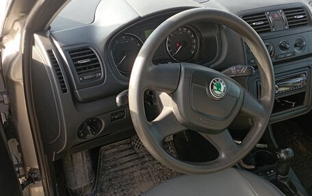 Skoda Fabia II, 2010 год, 680 000 рублей, 8 фотография