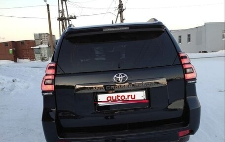 Toyota Land Cruiser Prado 150 рестайлинг 2, 2021 год, 7 300 000 рублей, 5 фотография