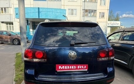 Volkswagen Touareg III, 2007 год, 1 050 000 рублей, 2 фотография