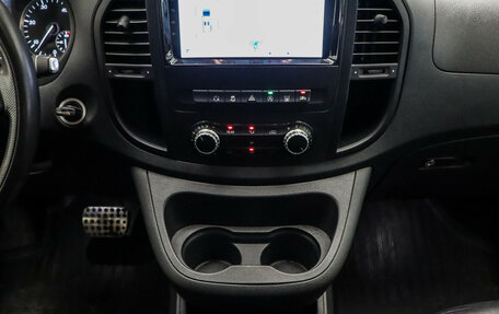 Mercedes-Benz Vito, 2016 год, 2 990 000 рублей, 19 фотография